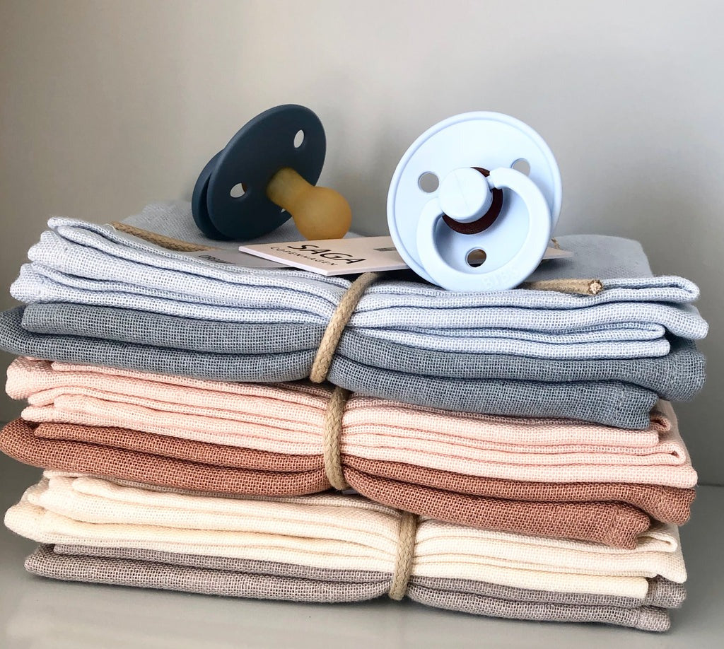 Pañitos de muselina en algodón orgánico - Dusty coral - Set x 4 de Saga Copenhagen