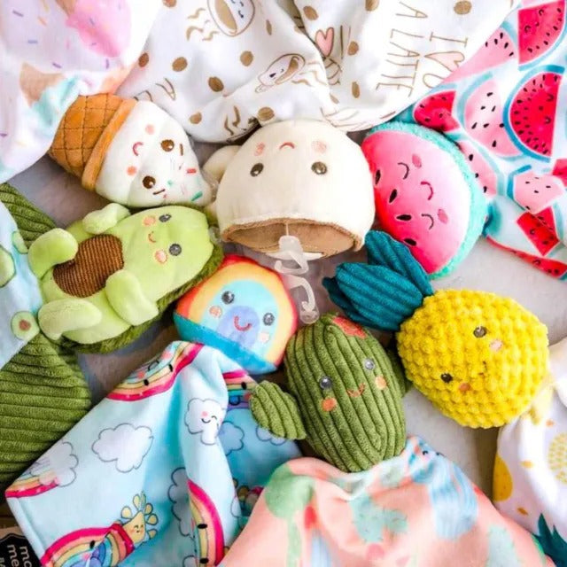 Mantitas de Apego Clásica - Sweet Rainbow Mary Meyer