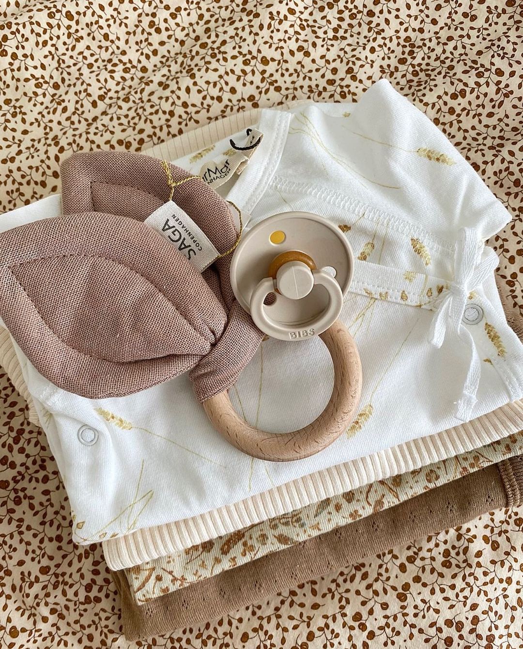 Mordedores de Tela Malva / SAGA Copenhagen