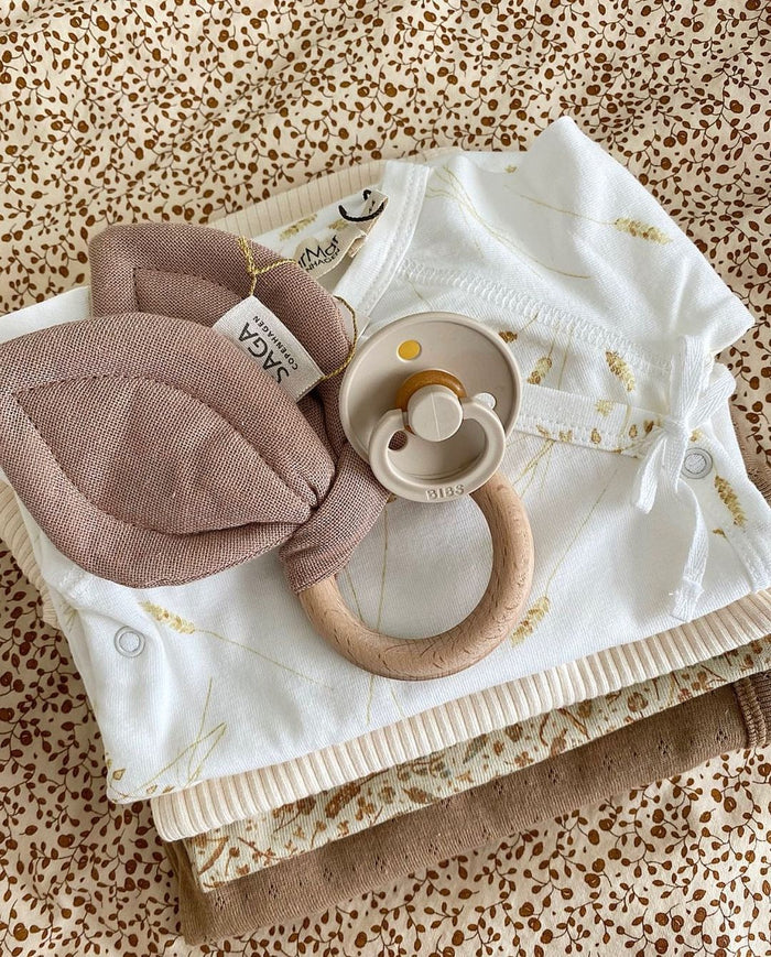 Mordedores de Tela Malva / SAGA Copenhagen