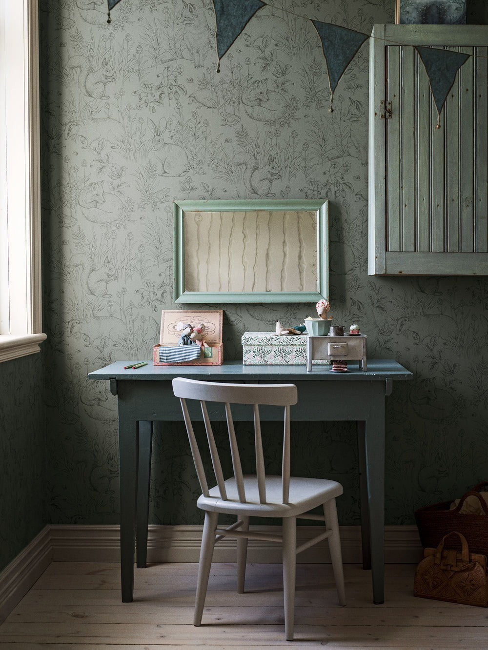 Wallpaper Forest Friends Green