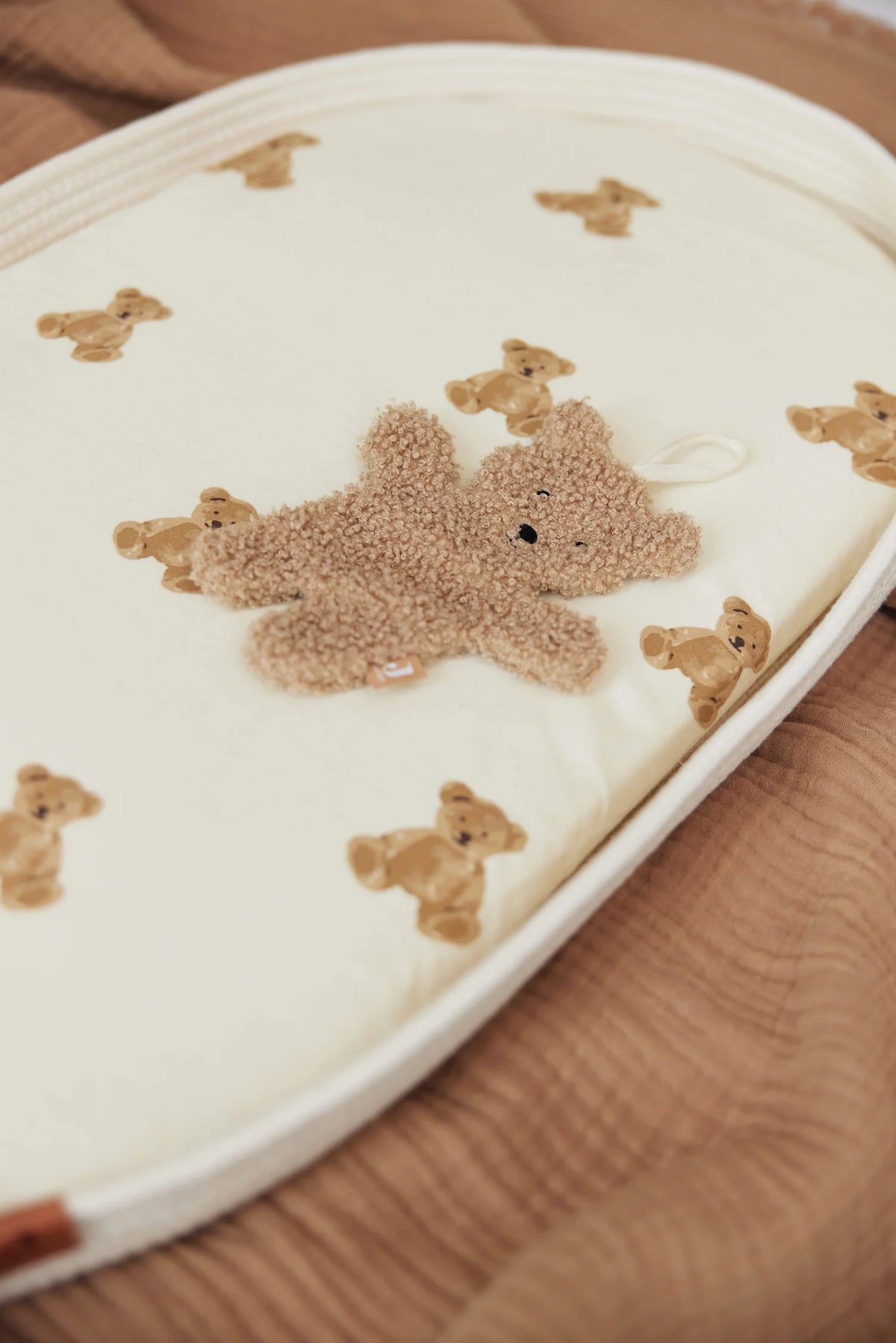Manta porta chupón Teddy Bear Biscuit Jollein