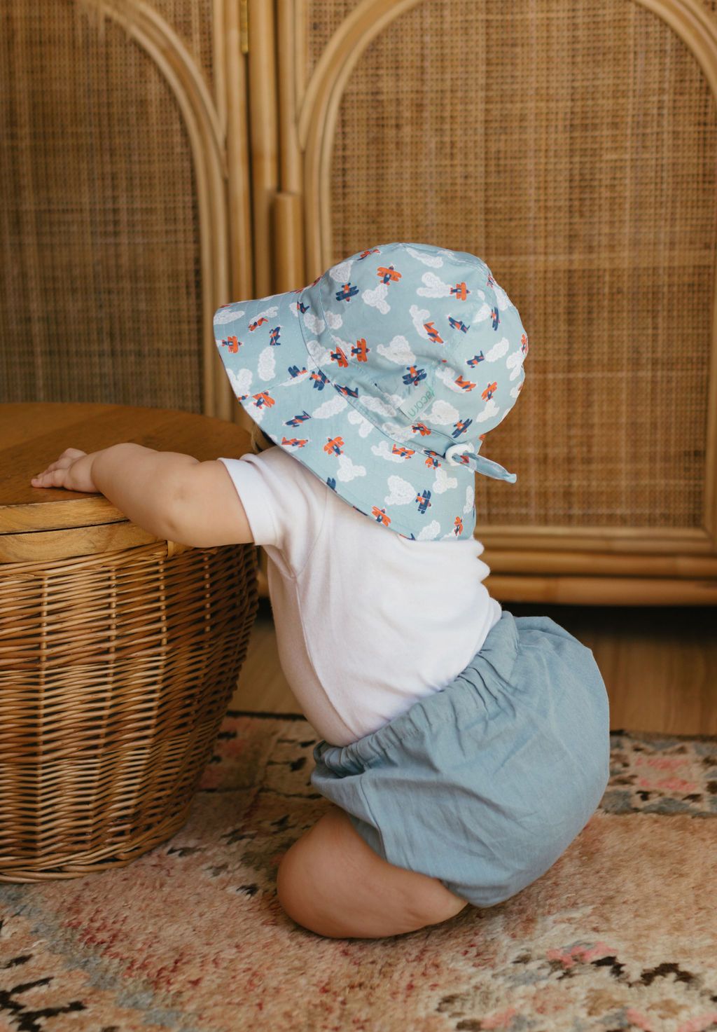 Sombrero de sol de ala ancha UPF50+ para bebé High Flyers Acorn